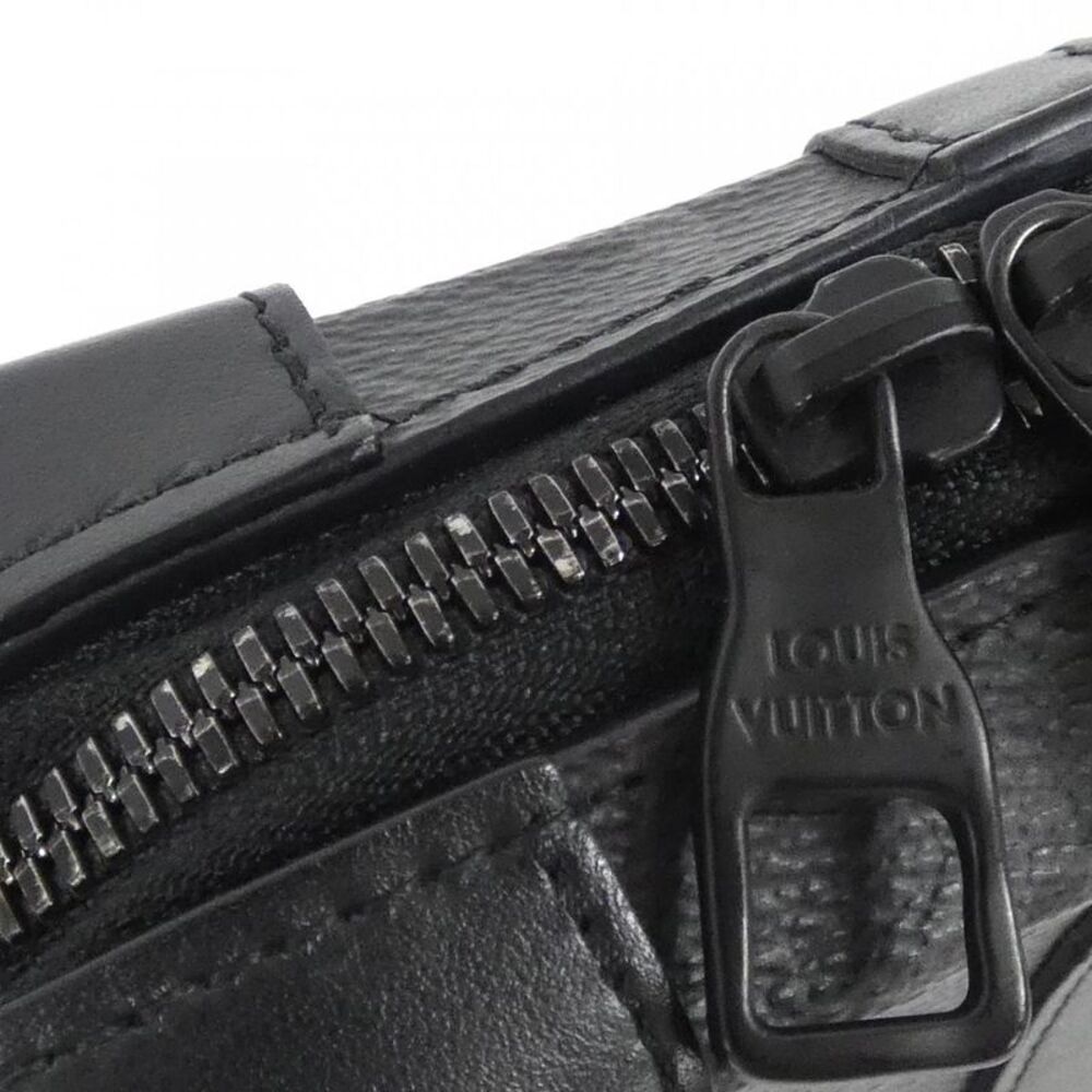 Louis Vuitton Soft Trunk Wallet Monogram Shoulder Bag - Picture 3 of 6